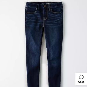 AEO women’s dark wash skinny jeans